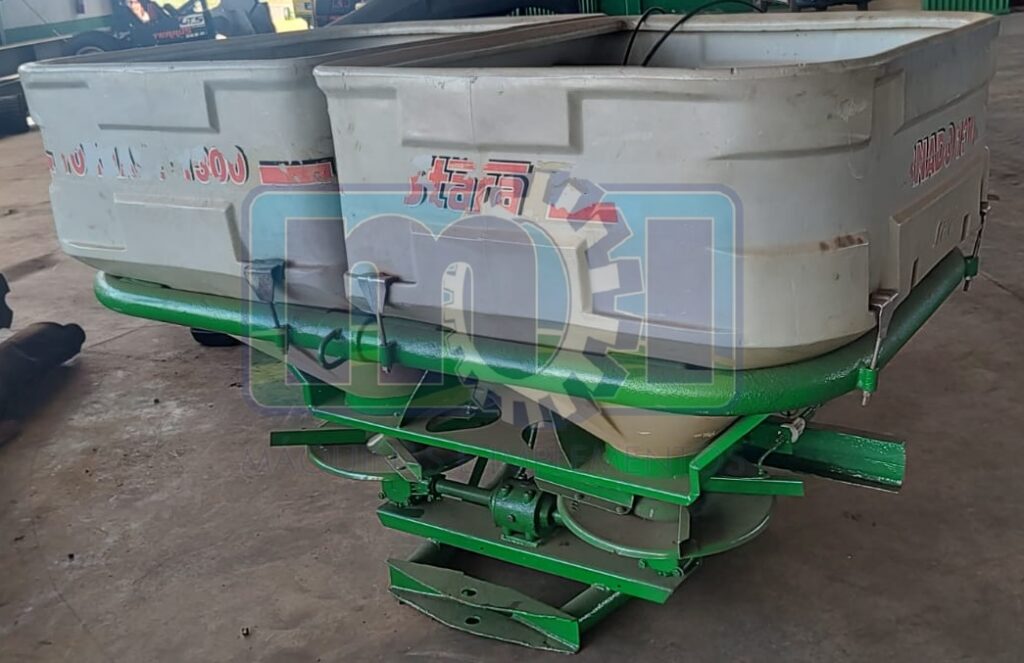 Distribuidor de Adubo Stara Tornado 1300