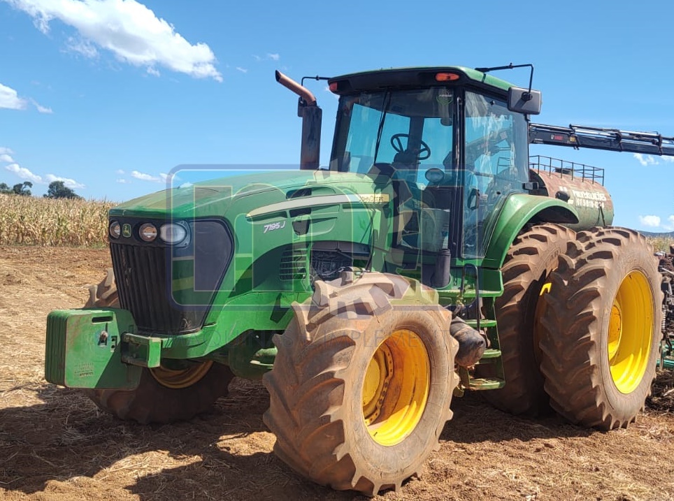 Trator John Deere 7195J