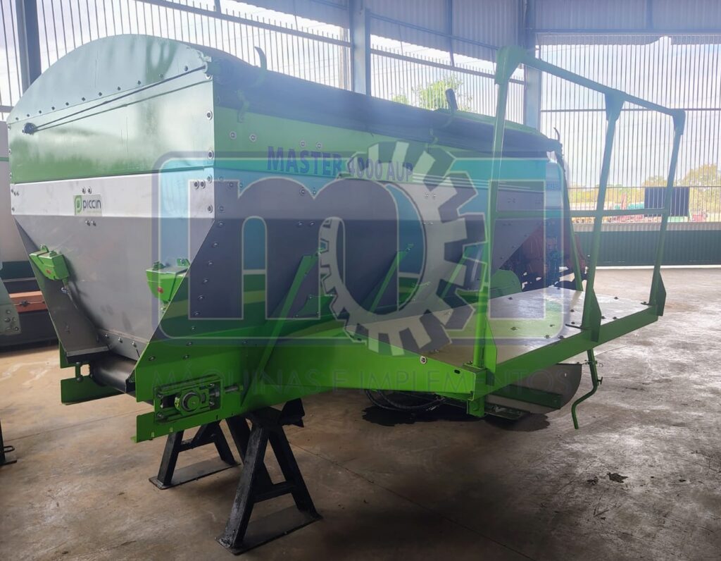 Distribuidor Autopropelido - Master 4000 AUP