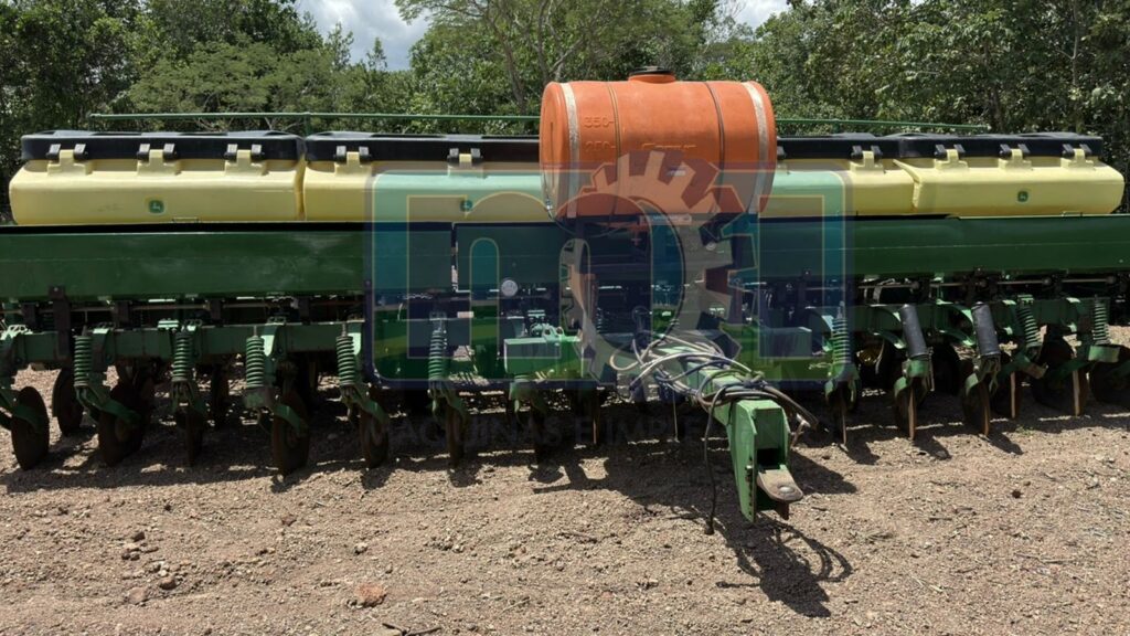 Plantadeira John Deere 2117 16x50 Ano 2014 Revisada com Mícron e caixa de micronutrientes.