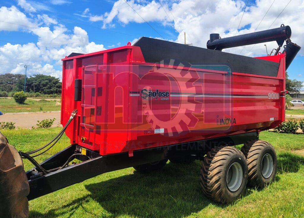 Carreta Agrícola Basculante 9000L - São José Industrial com Caracol