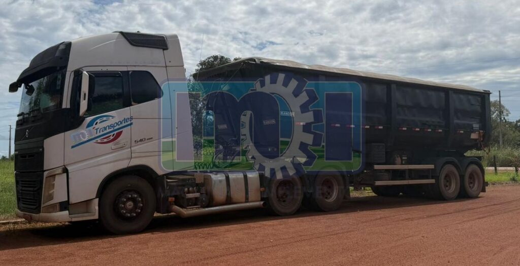 Conjunto Rodotrem Volvo FH 540 (2016) com Basculantes Randon 2021