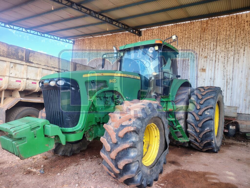 Trator John Deere 8420