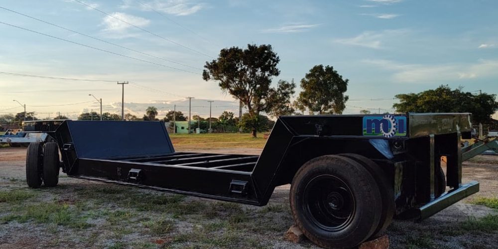 3_Carreta_agricola_preta