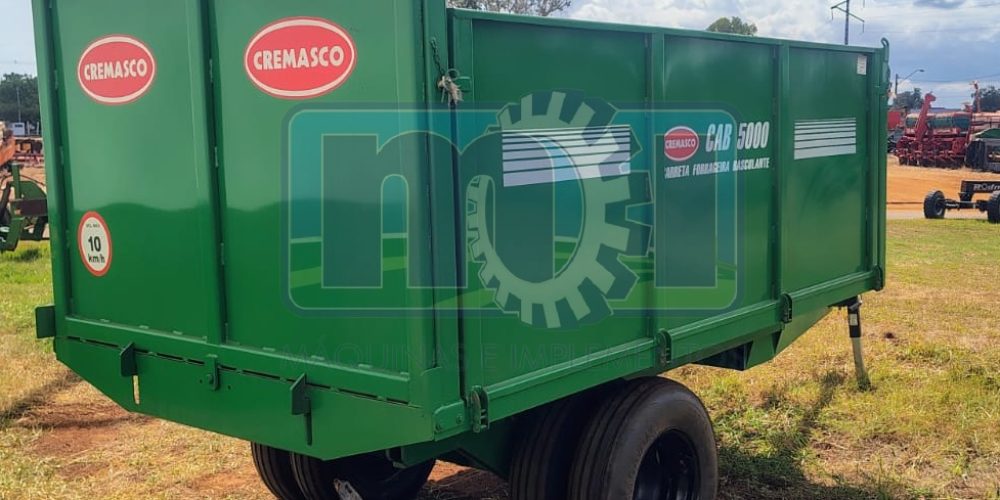Carreta Forrageira Basculante 5T - Cremasco