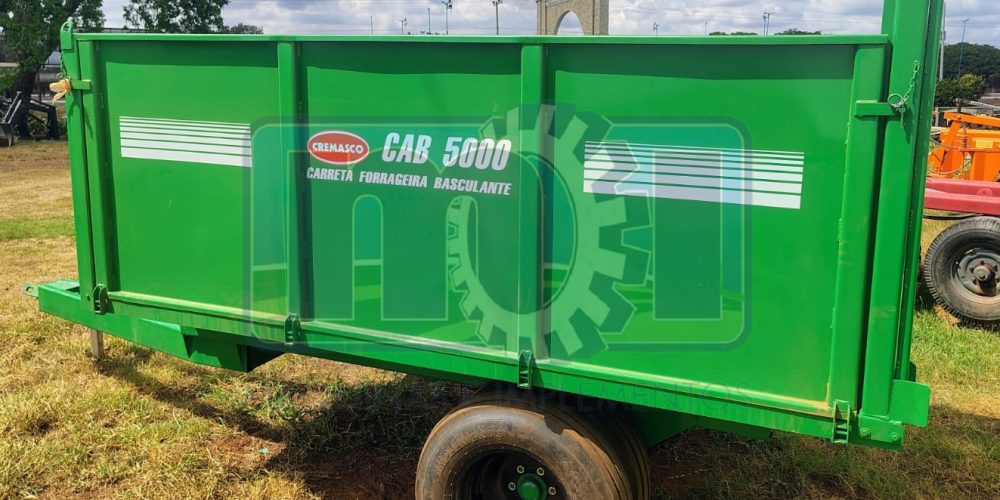 Carreta Forrageira Basculante 5T - Cremasco