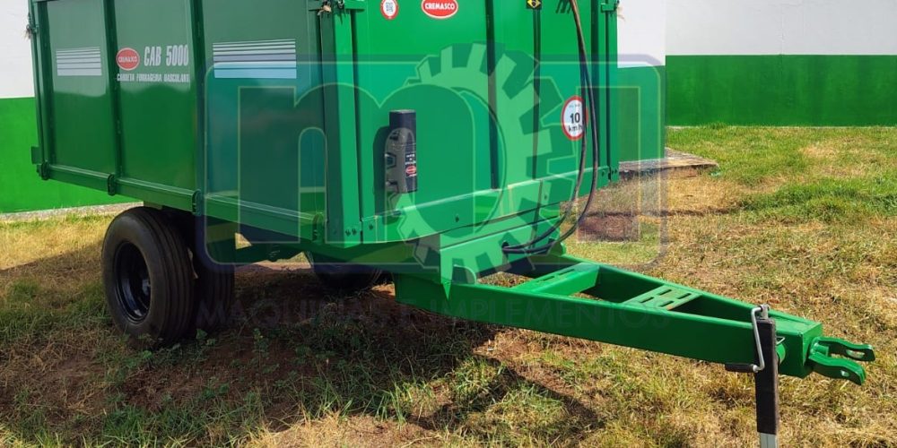 Carreta Forrageira Basculante 5T - Cremasco