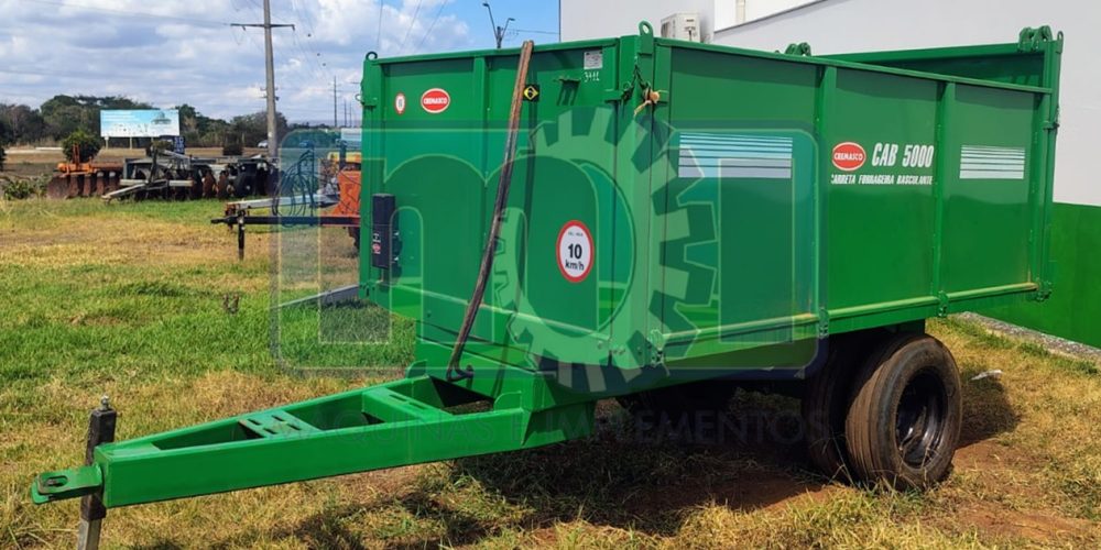 Carreta Forrageira Basculante 5T - Cremasco