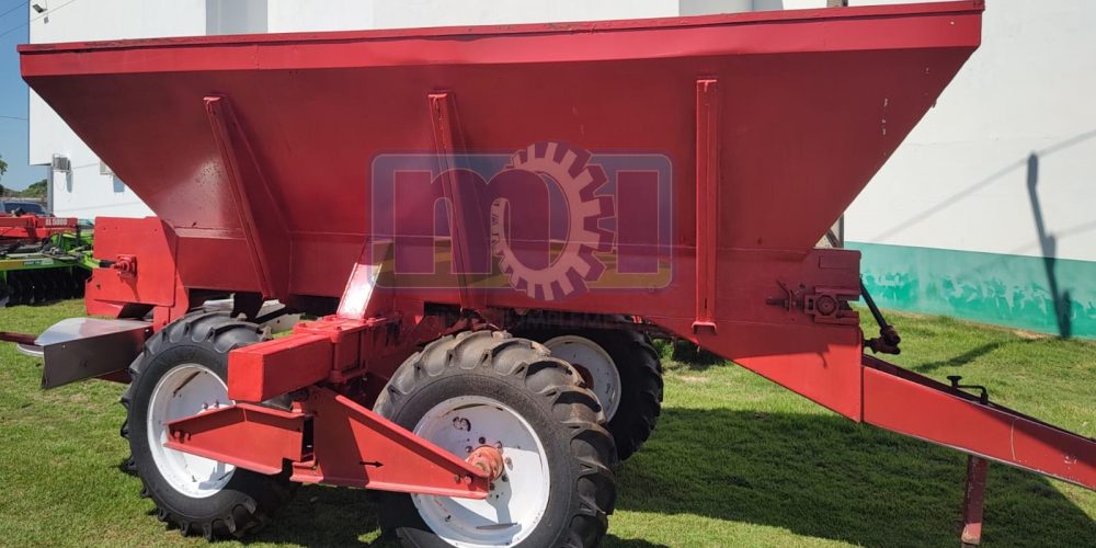 Distribuidor de Adubo 12000 – Usado