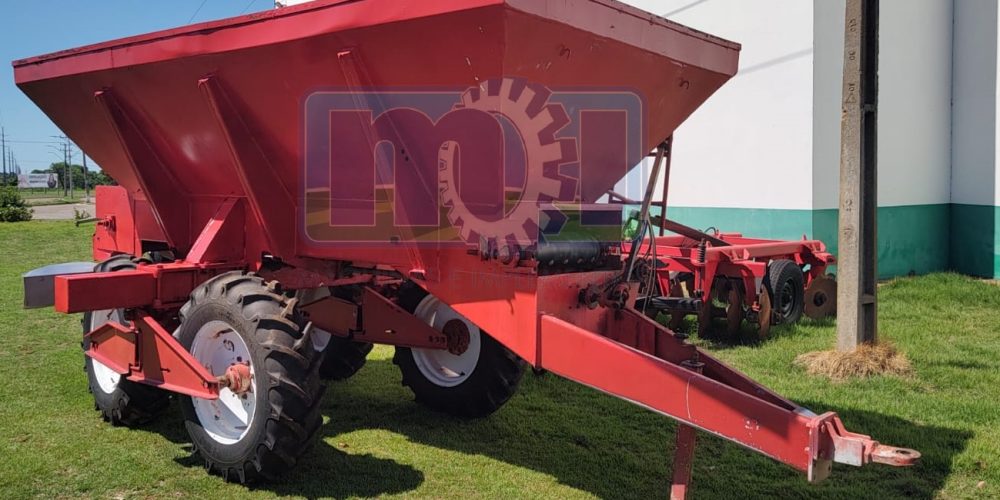 Distribuidor de Adubo 12000 – Usado