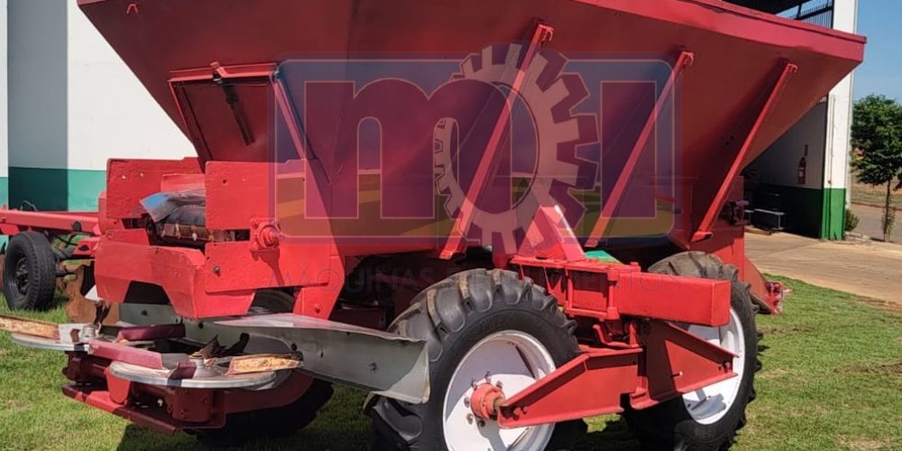 Distribuidor de Adubo 12000 – Usado