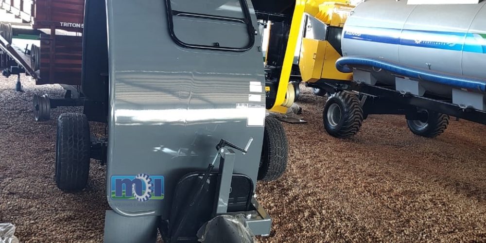 Embutidora de Grãos para Silo Bolsa JF - Kanguru 270 S2