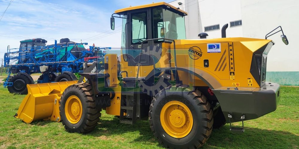 Pá Carregadeira MaxLoader 938