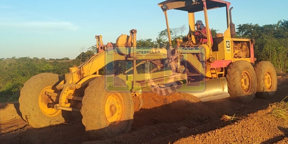 Motoniveladora Caterpillar 120B