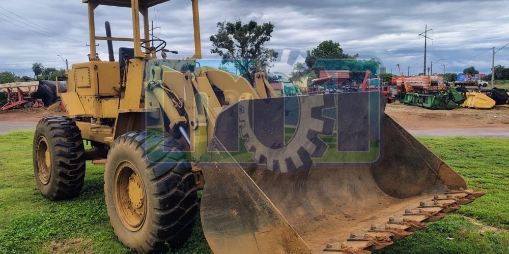 Pá Carregadeira Caterpillar 930