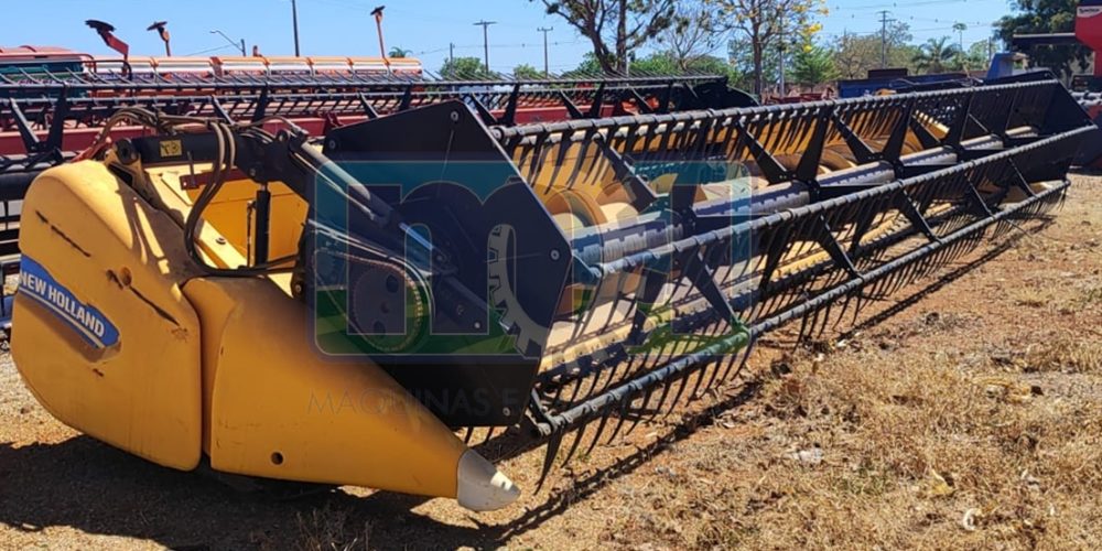 Plataforma de Corte New Holland 740CF SuperFlex de 30 pés