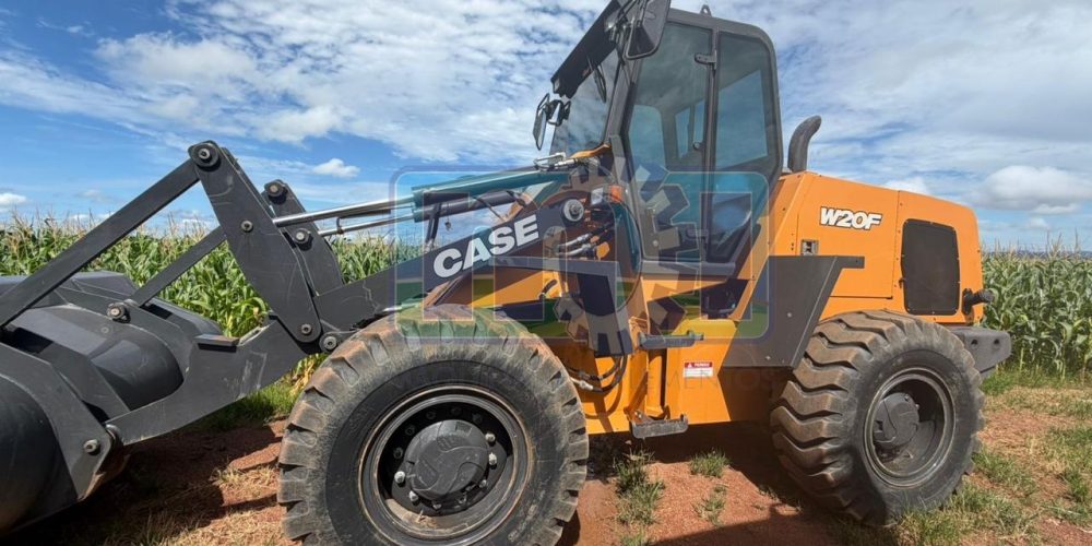 Pá Carregadeira W20F - CASE