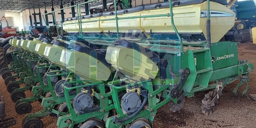Plantadeira John Deere 2117 - 16X50