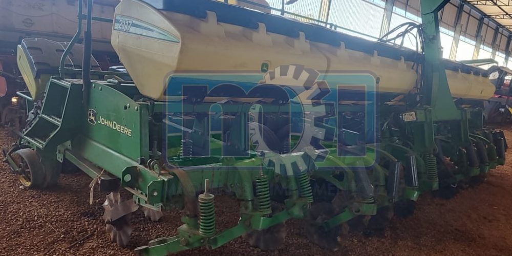 Plantadeira John Deere 2117 - 16X50