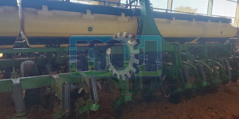 Plantadeira John Deere 2117 - 16X50