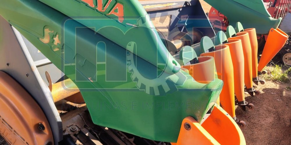Plataforma de Milho 7x50 Stara Brava 3630