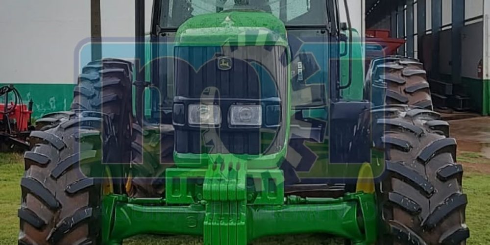 Trator John Deere 6145J