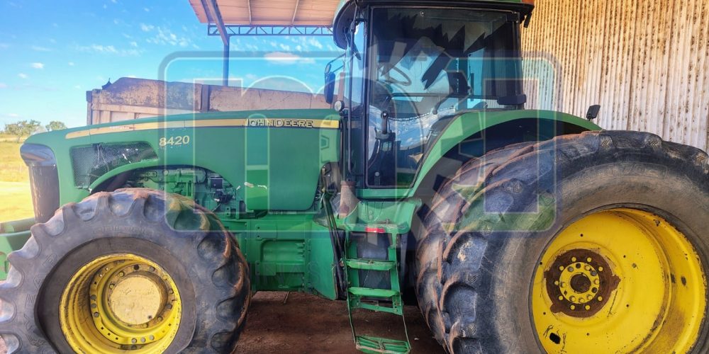 Trator John Deere 8420
