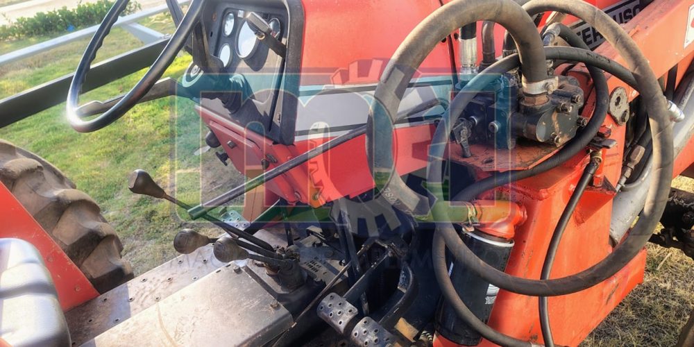 Trator Massey Ferguson 290 com Lâmina Frontal