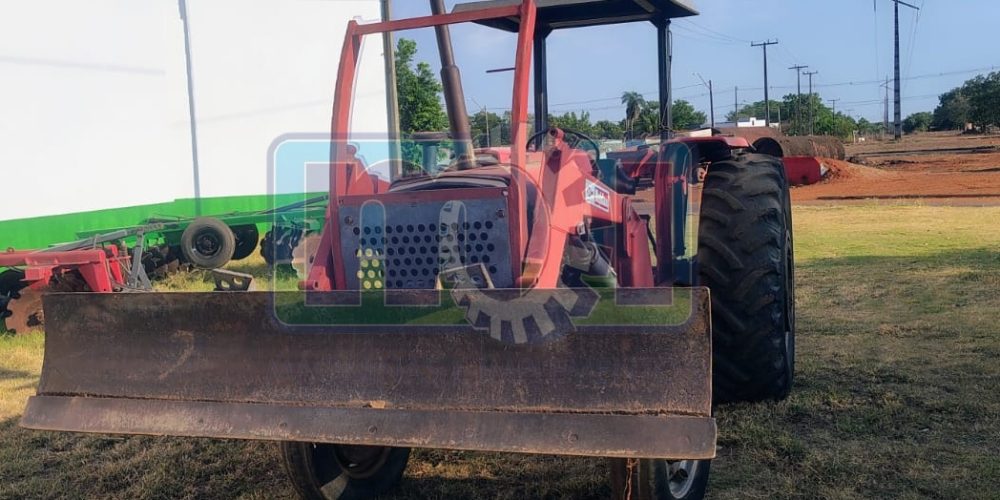 Trator Massey Ferguson 290 com Lâmina Frontal